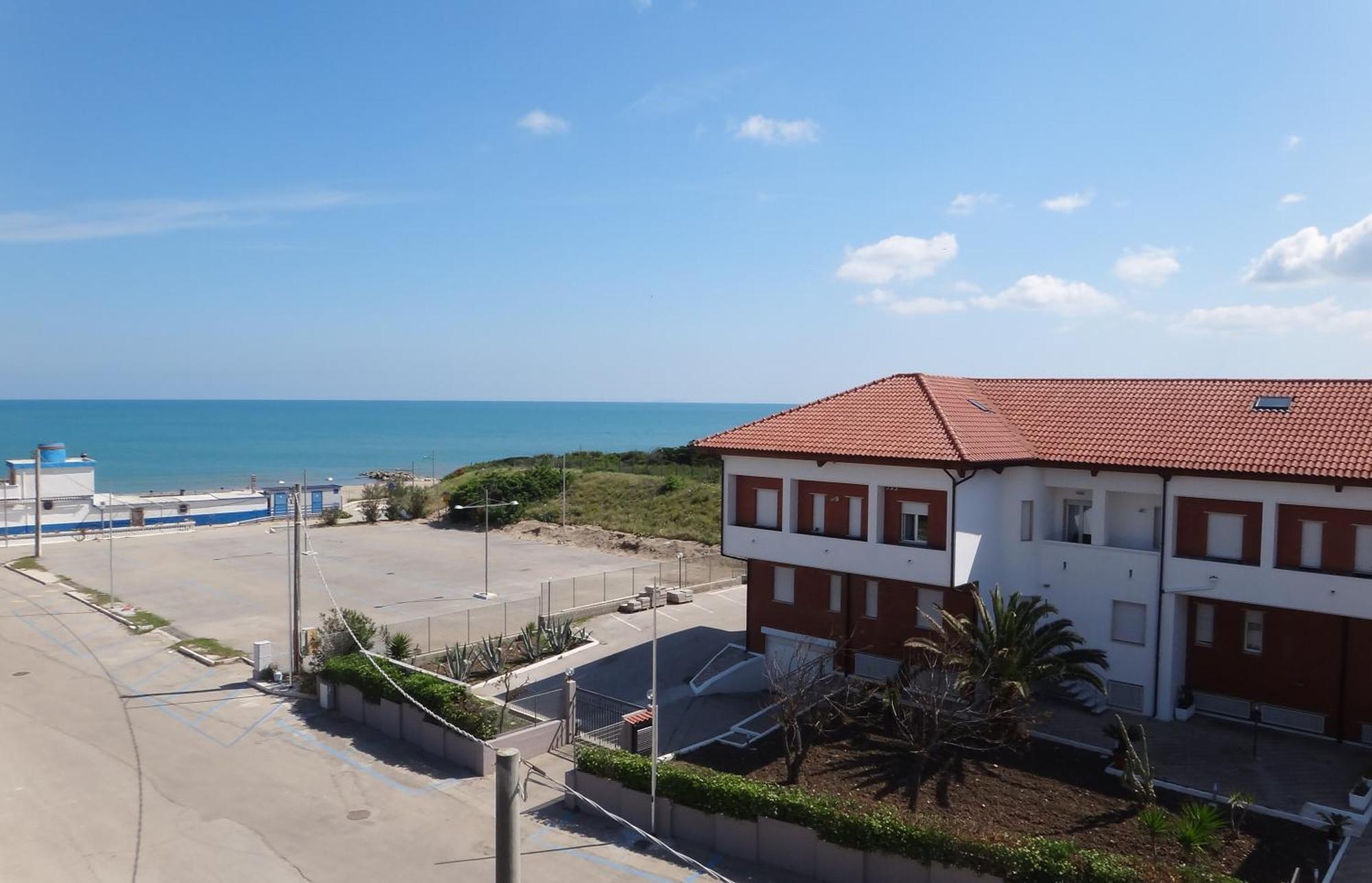 Residenza Ondanomala Aparthotel Chieuti Exterior foto